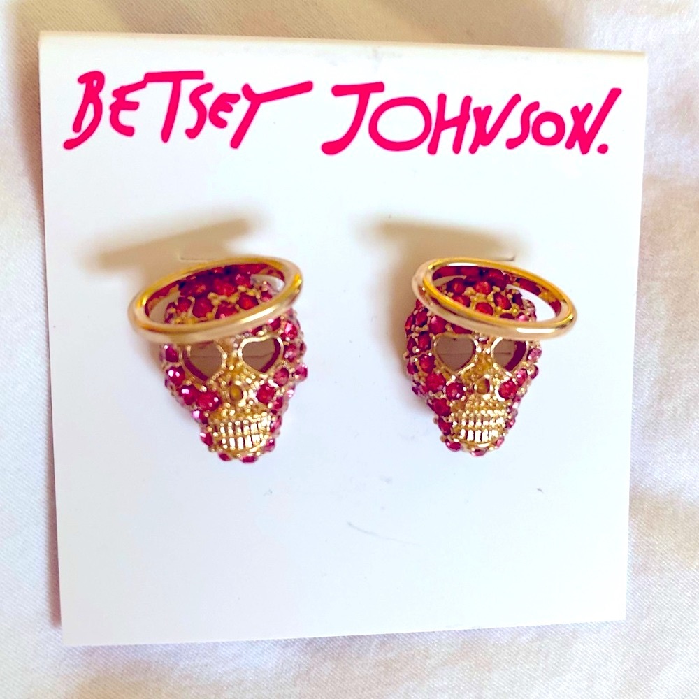 NWT Betsey Johnson Pink Crystal & Gold Tone Halo Skulls Post Earrings!